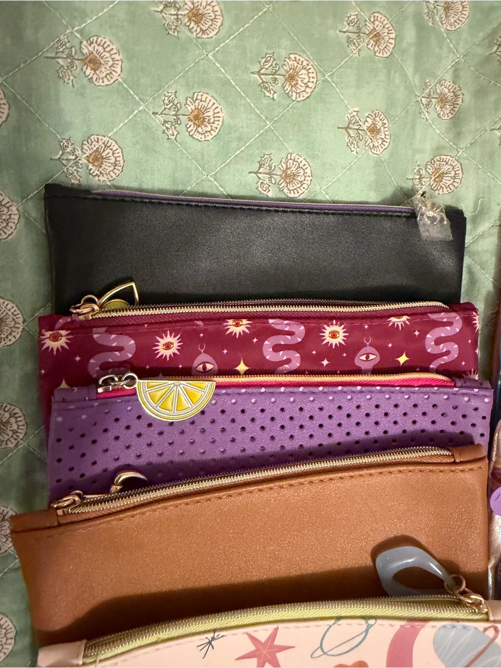 Ipsy Makeup Bags - Picture 3 of 10